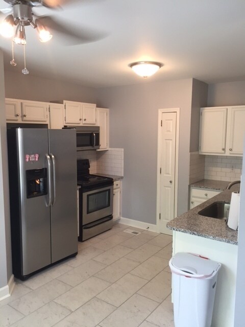 Building Photo - 3 bedroom, 2 bath home in Falcon Creek Subdivision