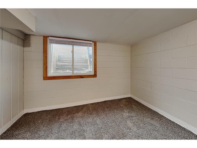 Building Photo - 11255 Arrowhead St NW