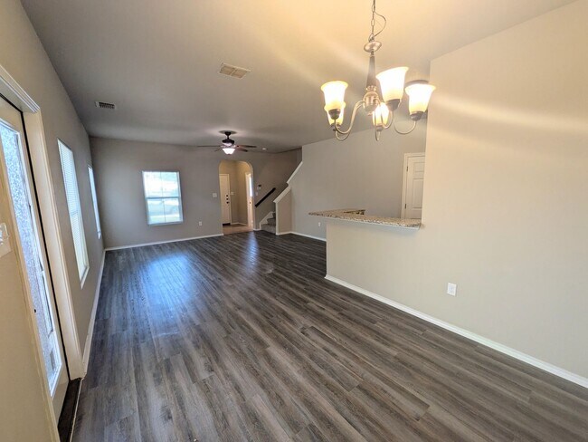 Building Photo - 5826 Grandwood Dr