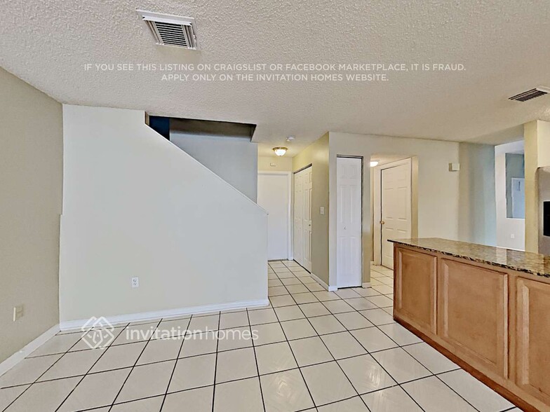 Building Photo - 670 Thornridge Ave