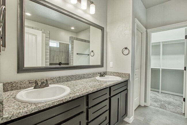 Building Photo - 7896 Enchanted Path Dr