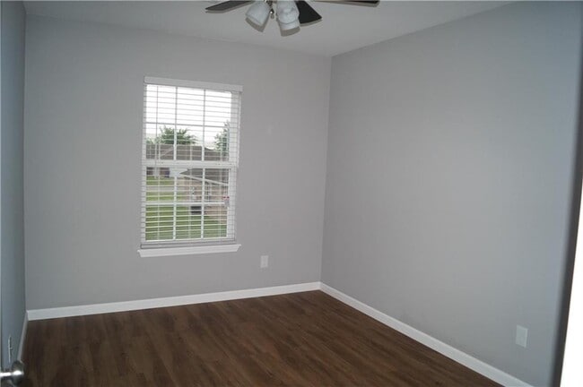 Building Photo - 2839 Meridian Pl