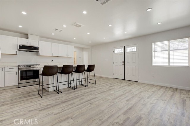 Building Photo - 8209 Bellingham Ave