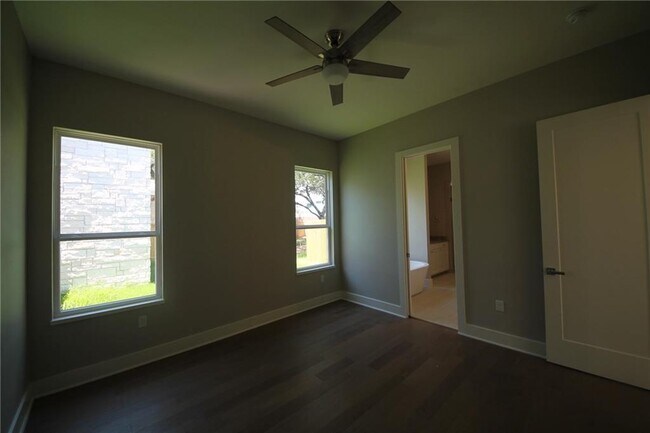 Building Photo - 8518 Fathom Cir