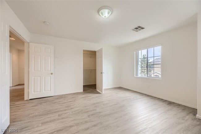 Building Photo - 4045 Oliver Sagebrush Dr