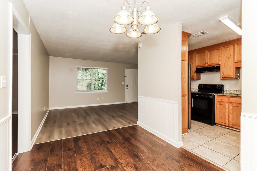 Building Photo - 3244 Stone Ct