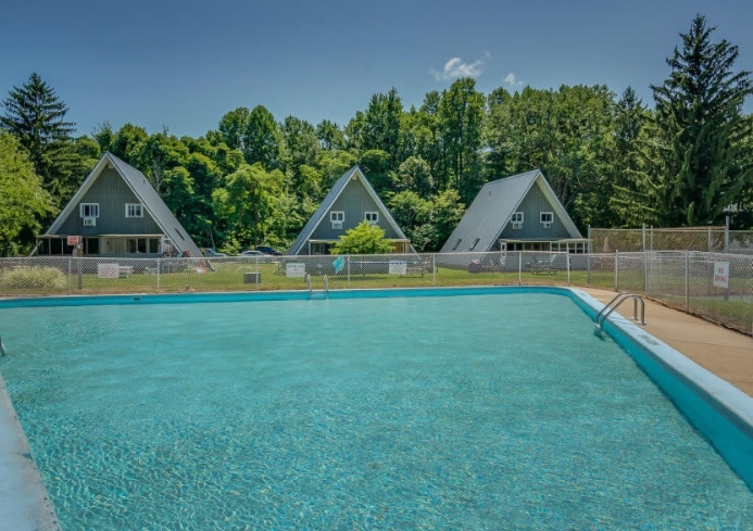 Building Photo - 5340 Notre Dame Ave