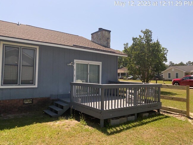 Building Photo - 6951 Calamar Dr
