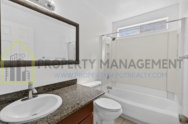 Building Photo - 8991 Fox Creek Dr