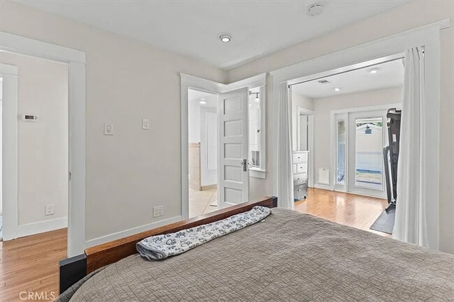 Building Photo - 228 Jacaranda Pl