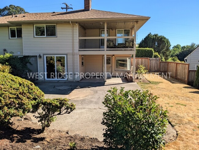 Building Photo - 4625 SW Pendleton St