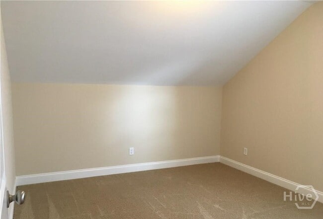Building Photo - 106 Crabapple Cir