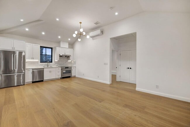 Building Photo - 1438 Columbus Ave