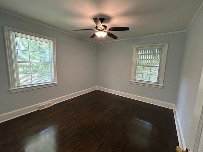 Building Photo - Adorable Home in Ashley Park!