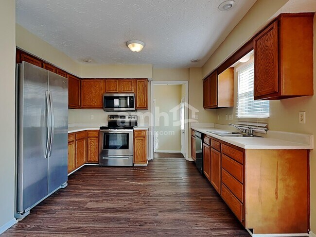 Building Photo - 420 Granny Smith Ln