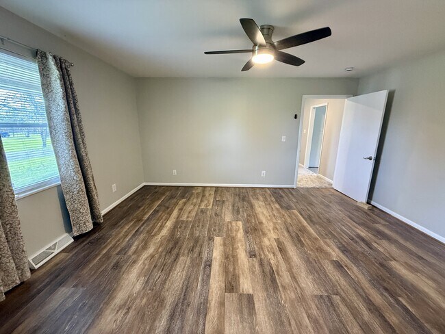 Building Photo - 4527 Terrace View Rd