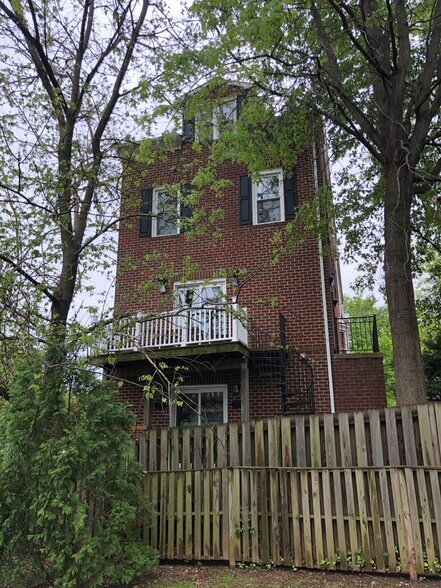 Building Photo - 4105 Cherry Hill Rd