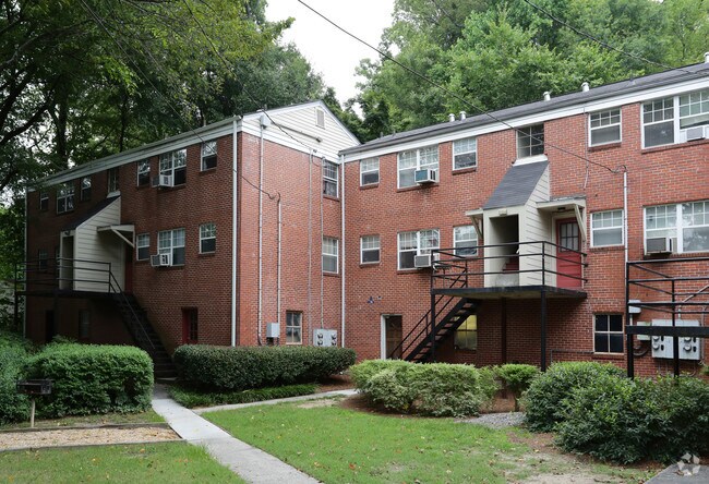 Building Photo - Oak Knoll Apartments
