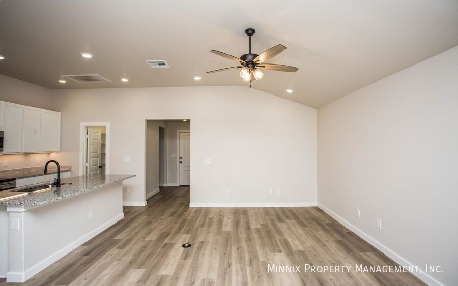 Building Photo - 3203 Durham Ave