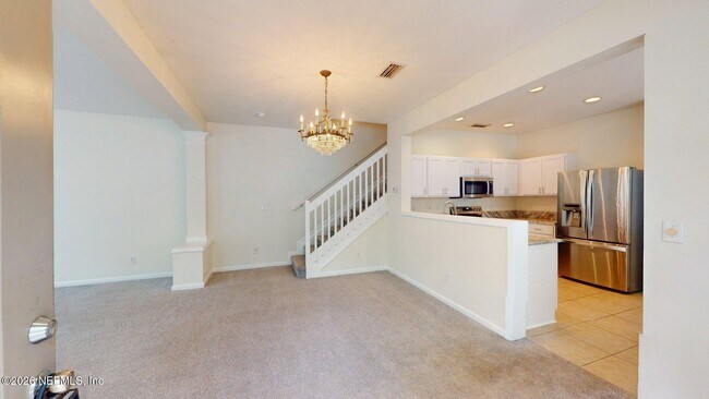 Building Photo - 8498 Climbing Ivy Trail S