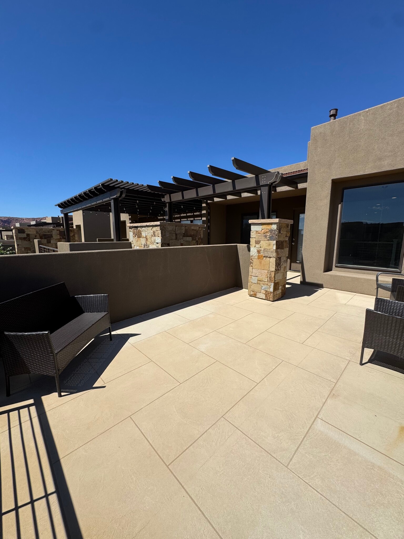 Building Photo - 1610 W Canyon Tree Dr
