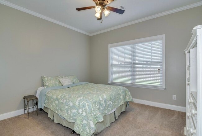 Building Photo - 5464 Everlook Cir