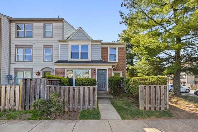 Building Photo - 7511 Belle Grae Dr