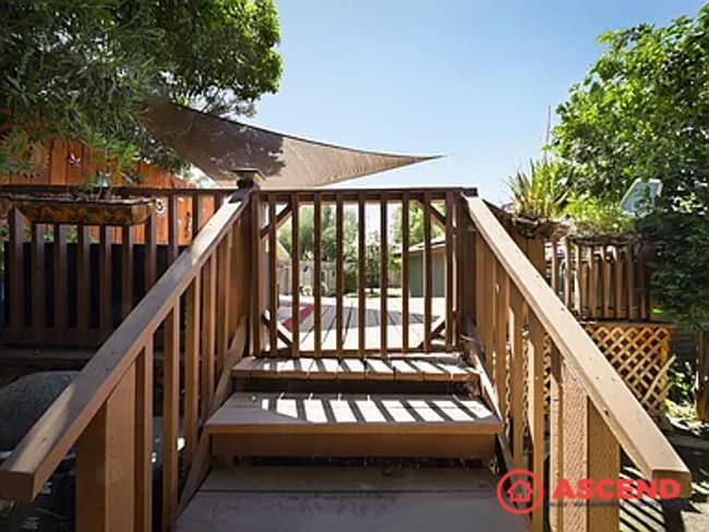 Building Photo - Captivating Home Near Highland Highschool!