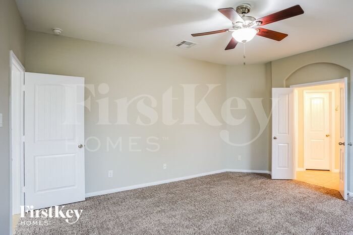 Building Photo - 6522 Claire Brook Dr