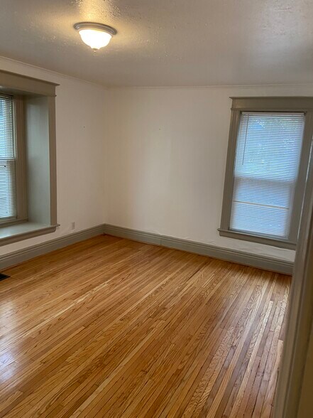 Bedroom - 106 Edgerton St