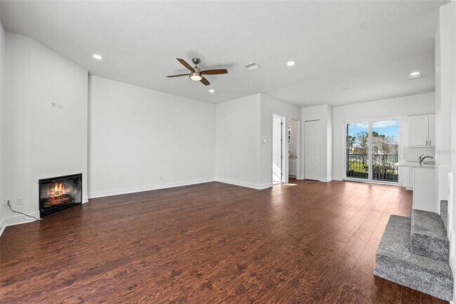 Building Photo - 5728 Biscayne Ct