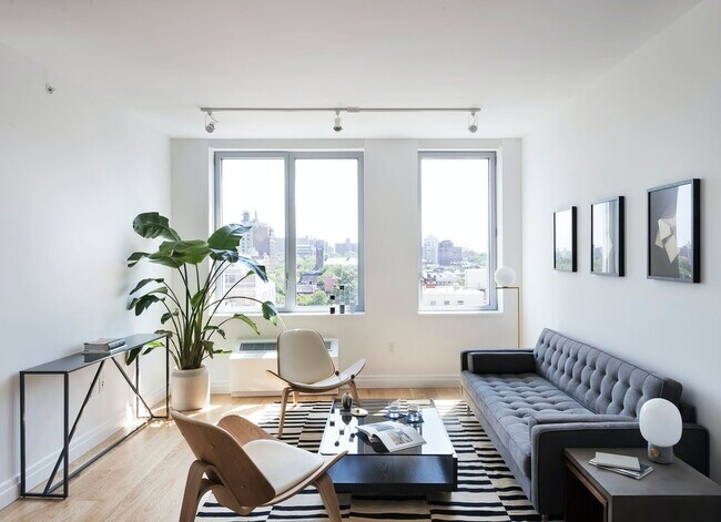 Building Photo - 300 Ashland Pl