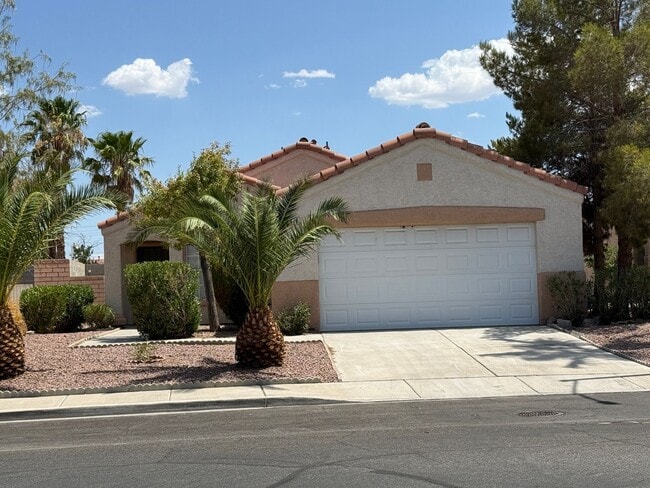 Building Photo - 876 Adobe Flat Dr