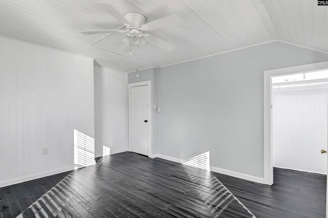 Building Photo - 203 Oliver St