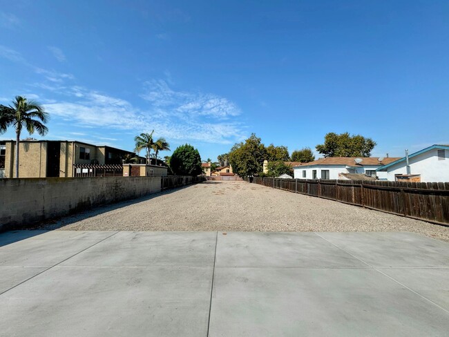 Building Photo - El Cajon 4 Bedroom/1 Bath with Huge Lot fo...