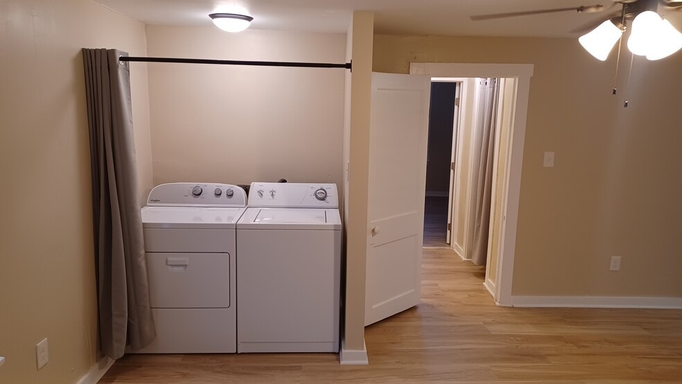 Washer/dryer in south bedroom - 116 Railroad Ave