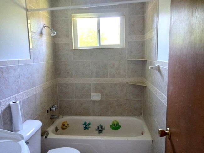 Building Photo - Charming 3-Bedroom Home in Saginaw – Comfortable Living at an Affordable Price!