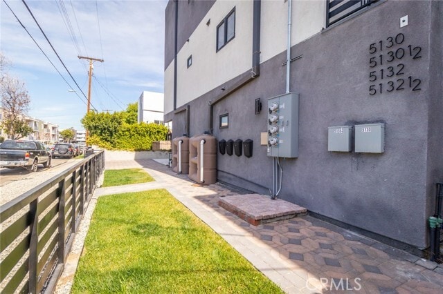 Building Photo - 5130 Riverton Ave