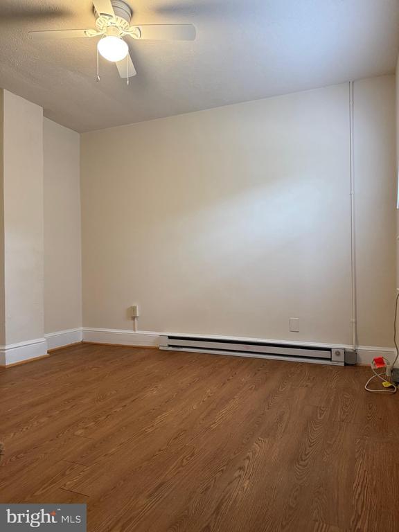 Building Photo - 529 Hanover St