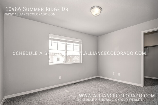 Building Photo - 10486 Summer Rdg Dr