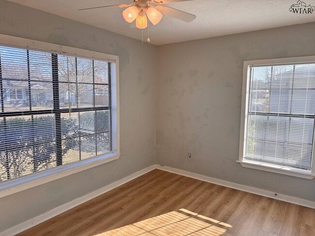 Building Photo - 2939 Parish St