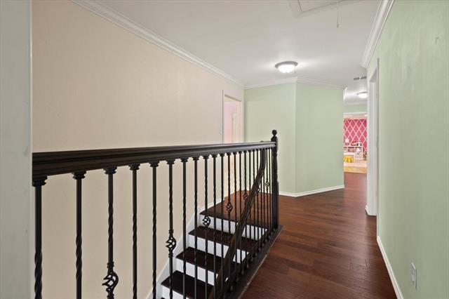 Building Photo - 2123 Wilson Dr