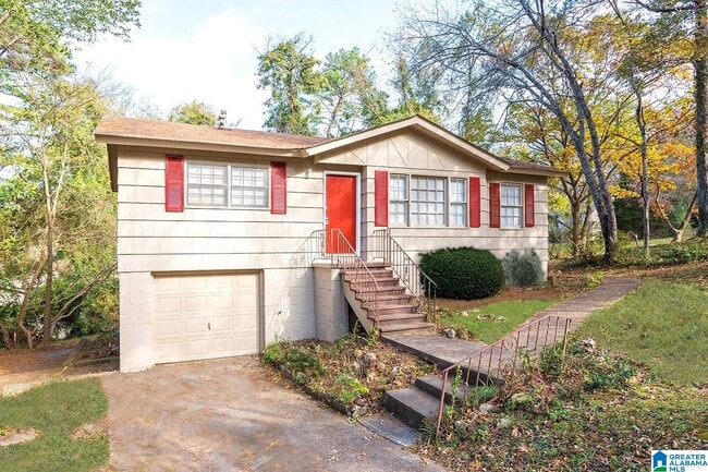 Primary Photo - 500 15th Ave NW