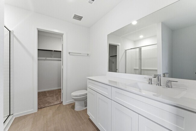 Building Photo - 26017 Hampshire Dr