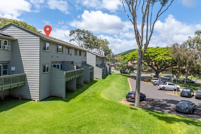 Building Photo - Makakilo Townhouse- 3 bed/ 1.5 bath/ 2 parking - Dog Friendly