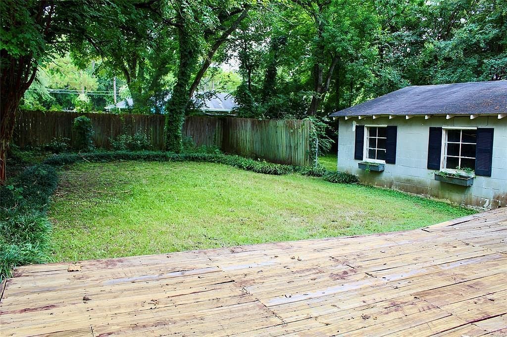 Backyard - 2069 Gorgas St