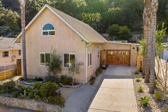 Building Photo - 829 Marilla Ave