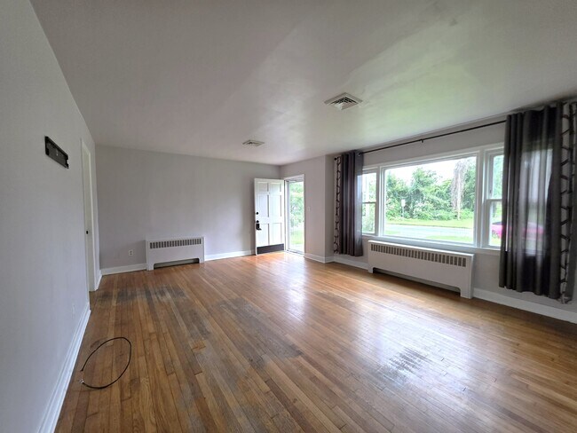 Building Photo - 1209 Belmont Ave