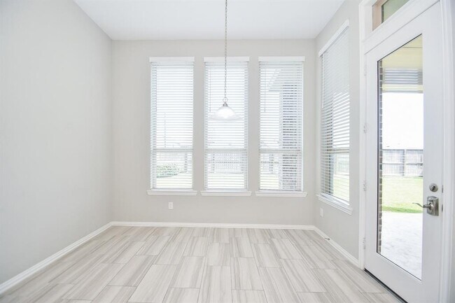Building Photo - 30518 Night Heron Ln