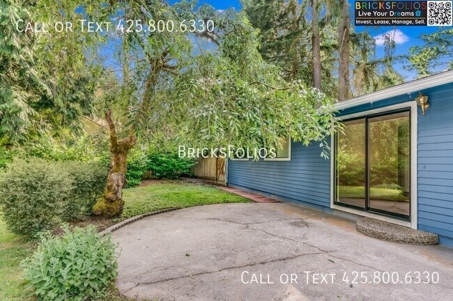 Building Photo - 7524 137th Ave NE